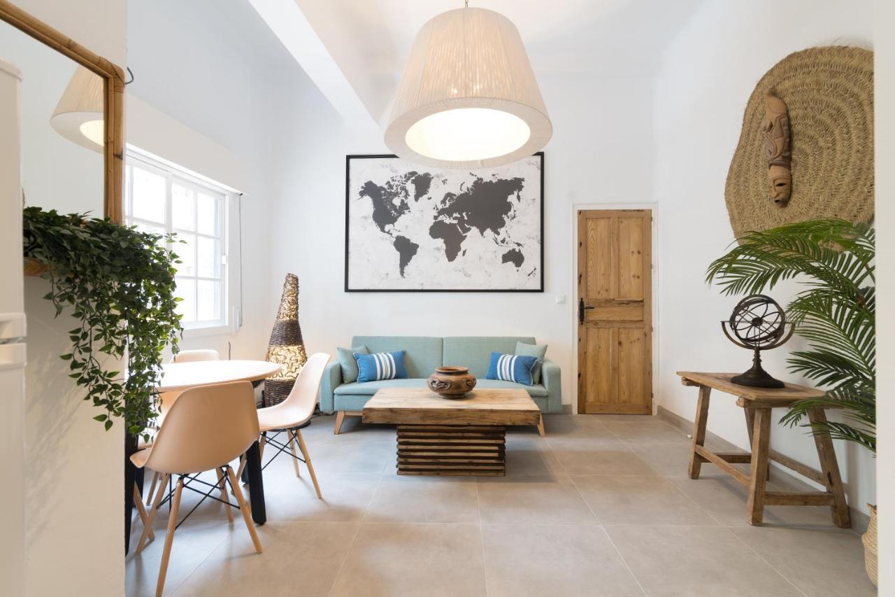 Apartamento Juan De Austria Malaga Bagian luar foto